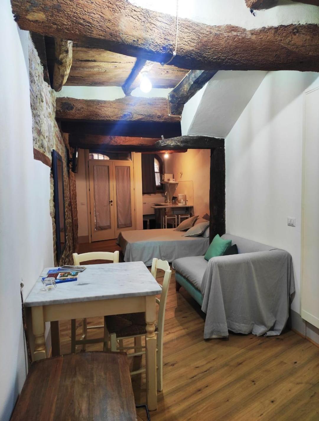 Antica Dimora Vicolo Del Tempio Hotel Spina Exterior foto